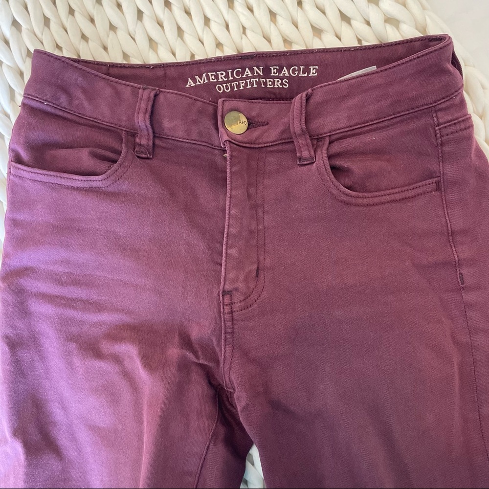 American Eagle maroon jeggings